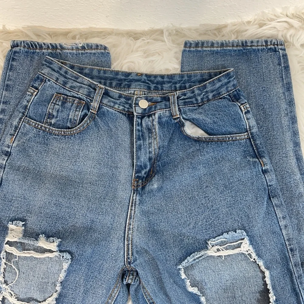 SHEIN Distressed High-Rise Jeans Size Medium (6) - Picture 7 of 10